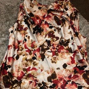 St. John Silk V neck sleeveless blouse